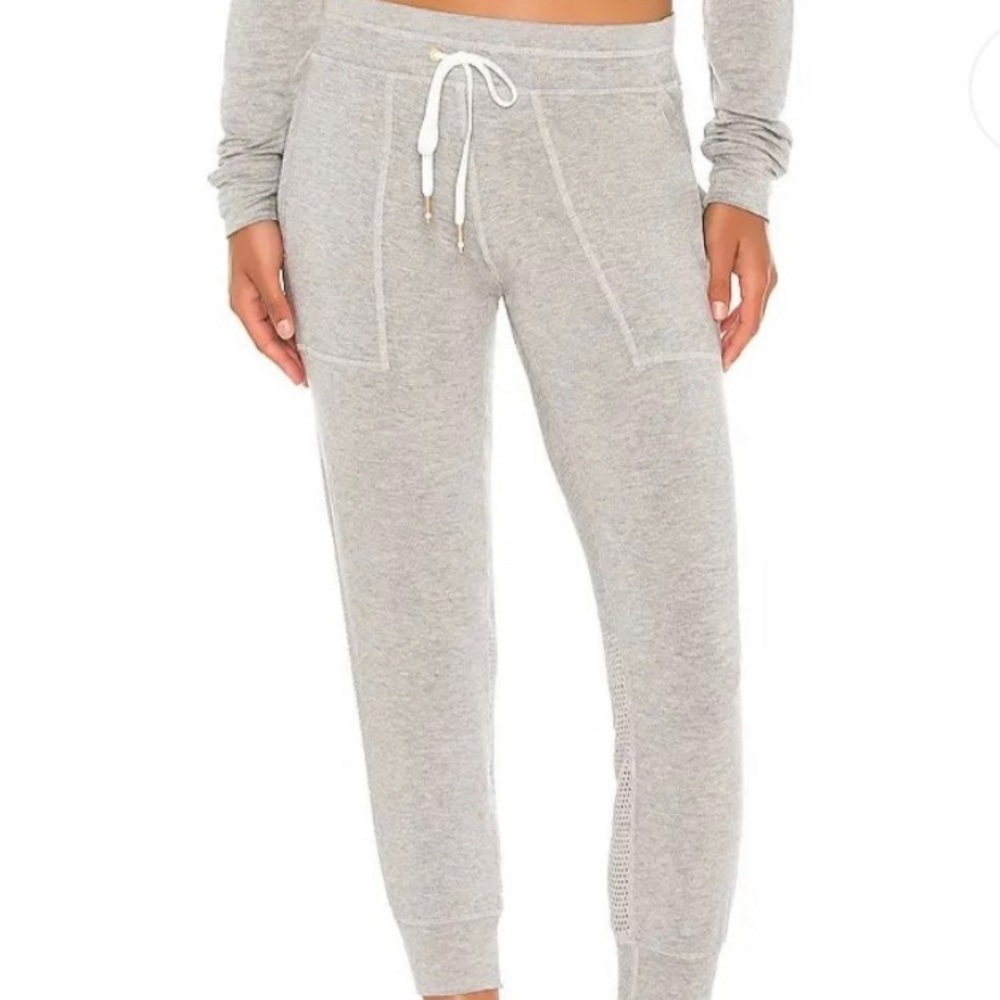 ✨Brand New ALALA Heron Women's Joggers